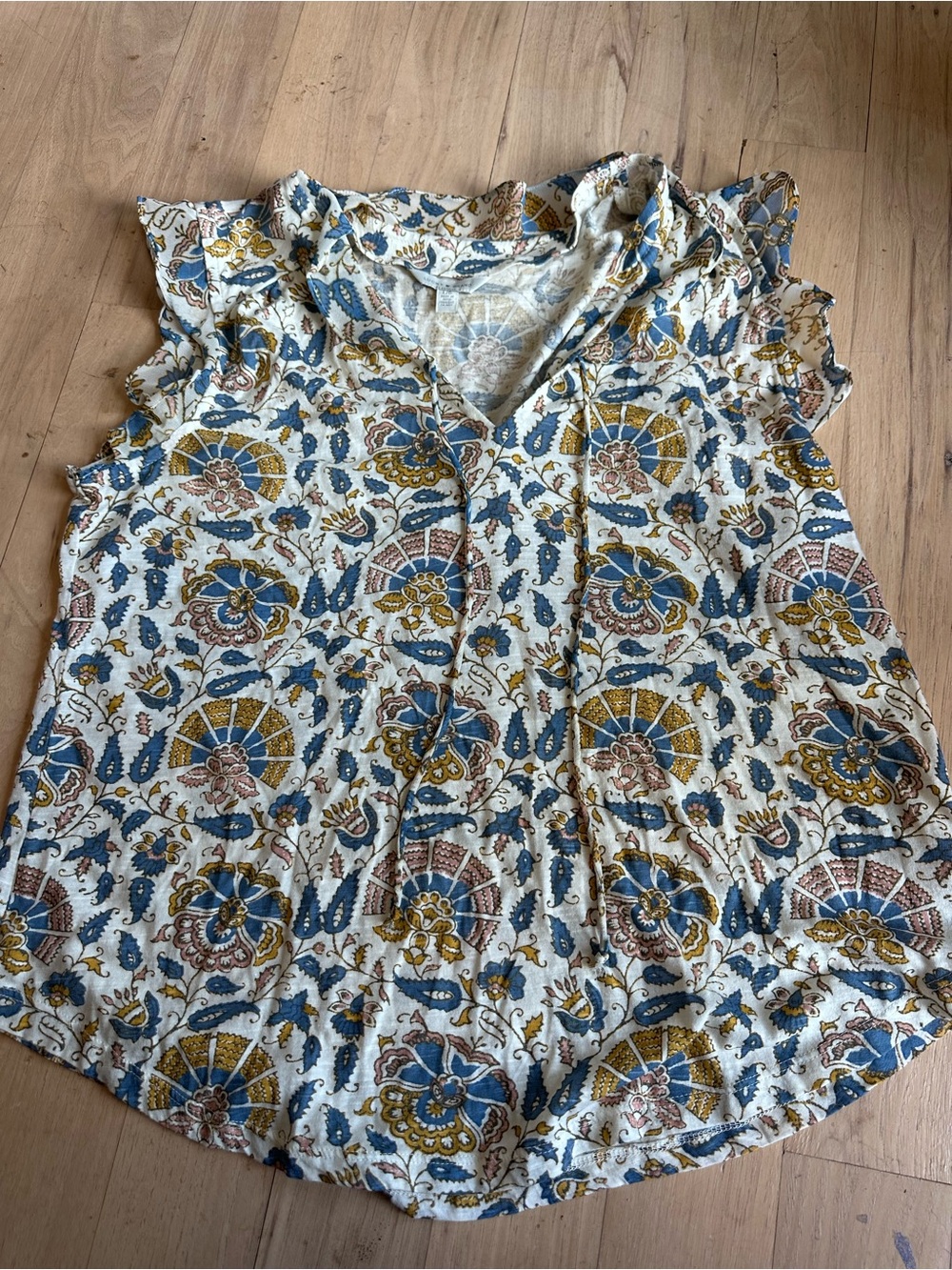 Lucky Brand Floral V-Neck Sleeveless Camisole in Blue and Yellow